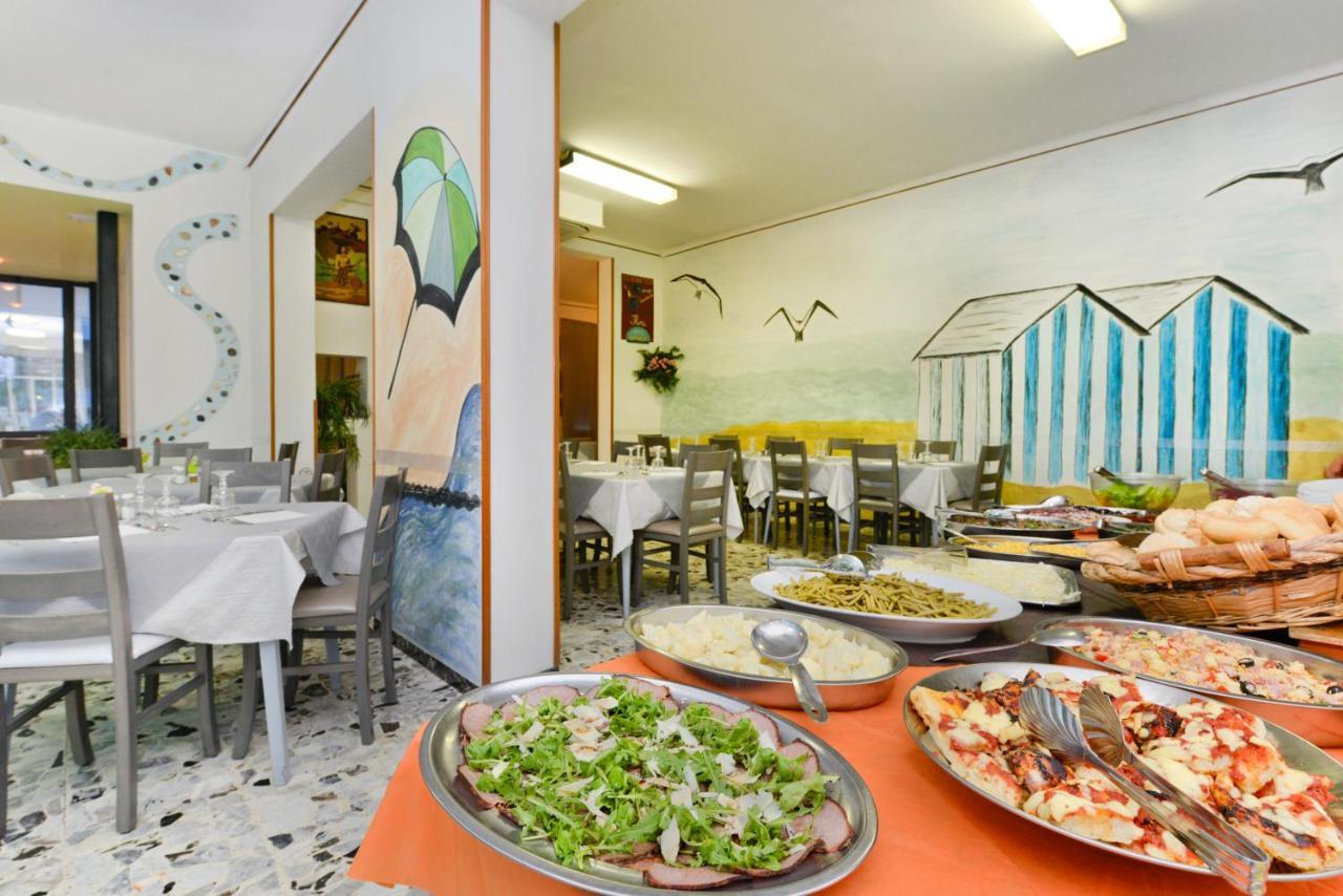 Hotel Flora Capri Cesenatico Zewnętrze zdjęcie