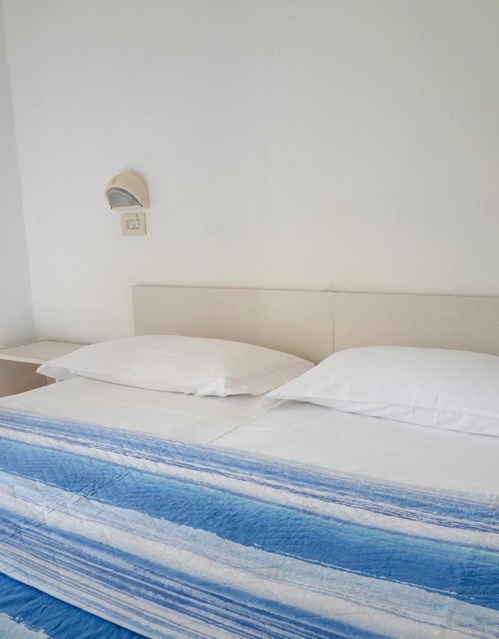 Hotel Flora Capri Cesenatico Pokój zdjęcie
